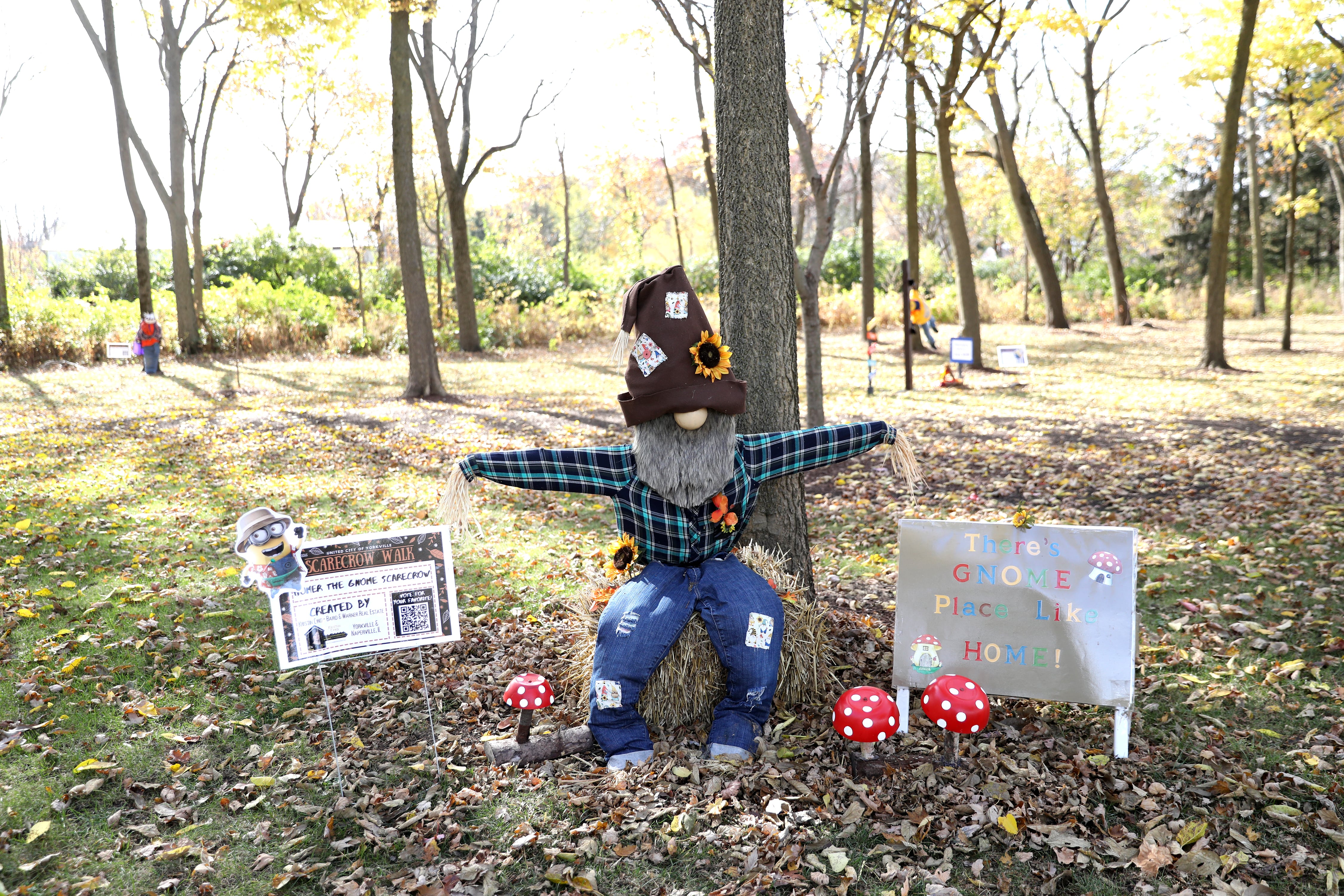 5 Things to Do: Halloween party at Suzy’s Bar & Grill, Scarecrow Walk & more this weekend in Kendall County — Orland Park Arts news